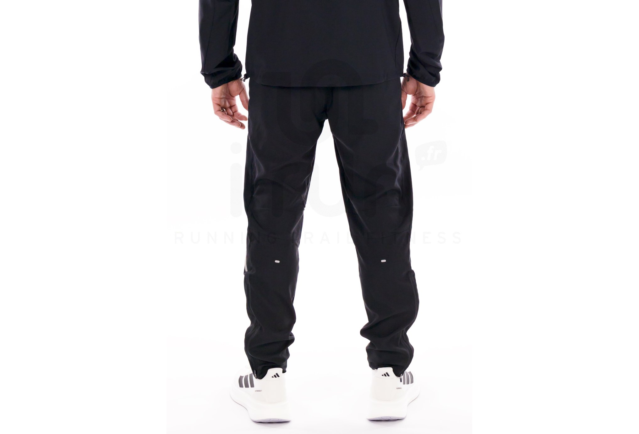 adidas adi365 Iconic Astro / pockets