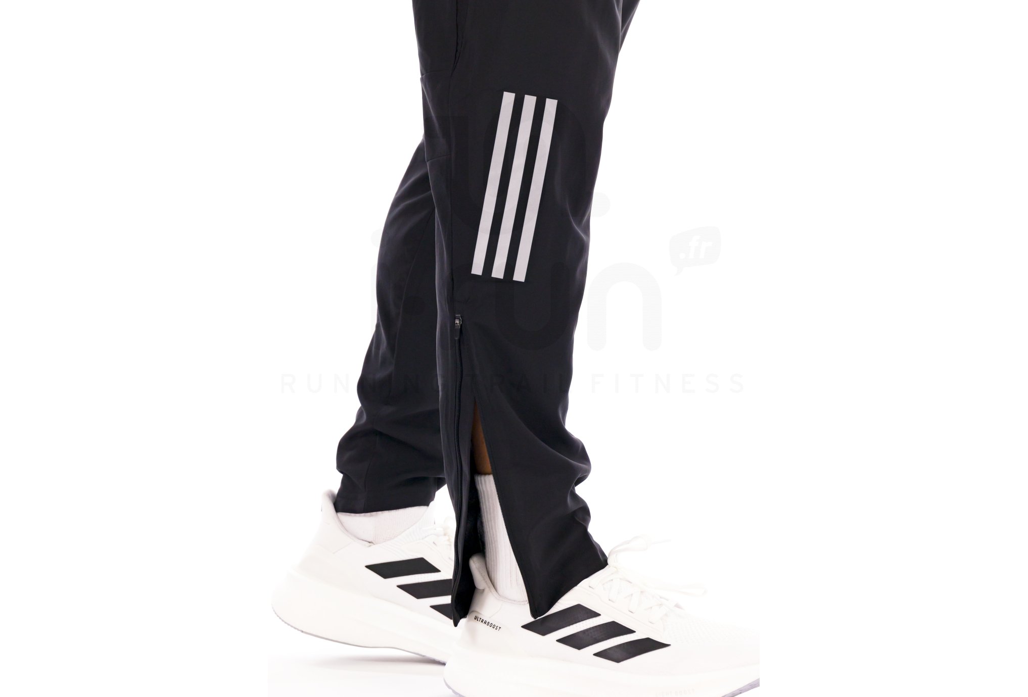 adidas adi365 Iconic Astro / pockets