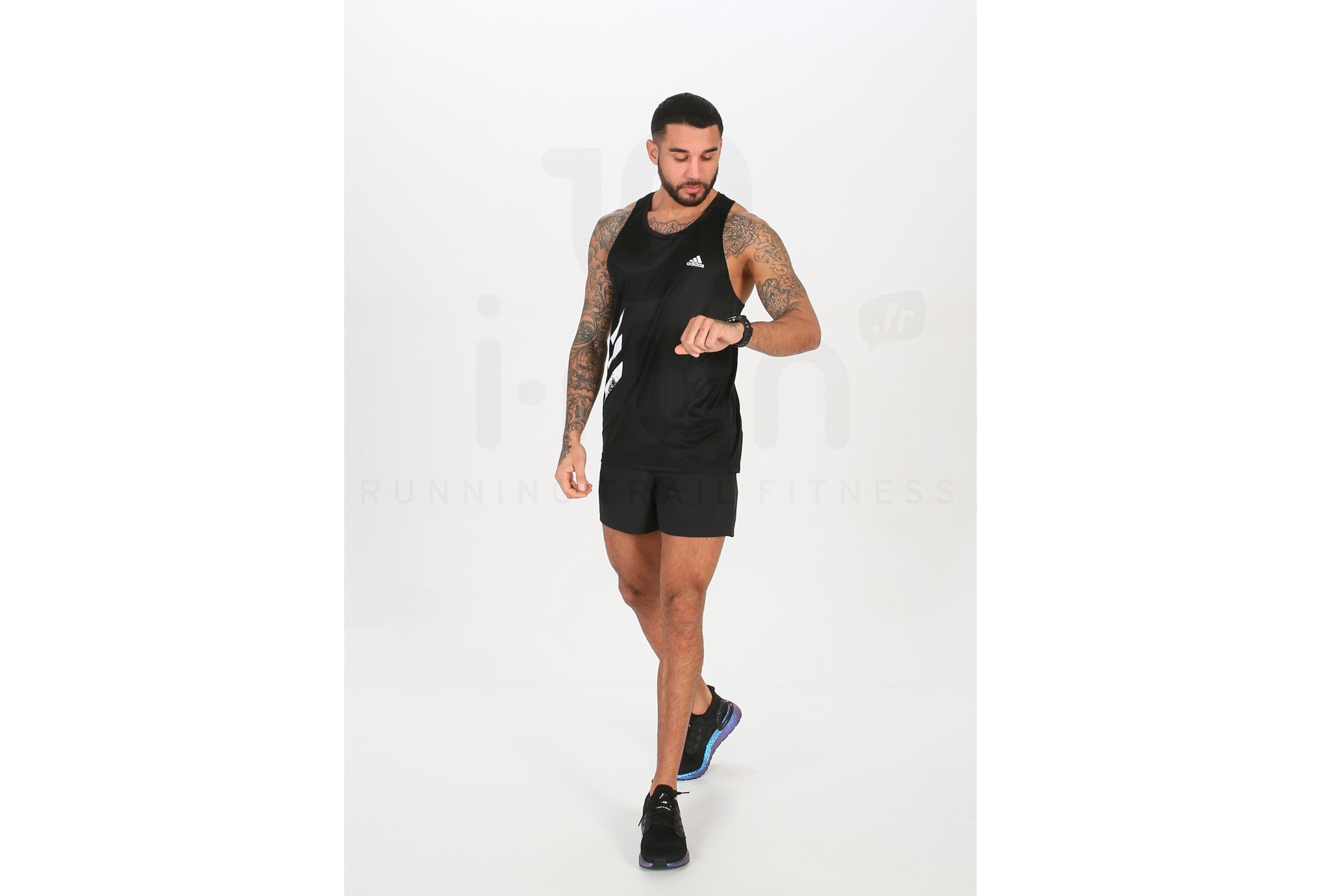 adidas camiseta de tirantes Own The Run 3-Stripes