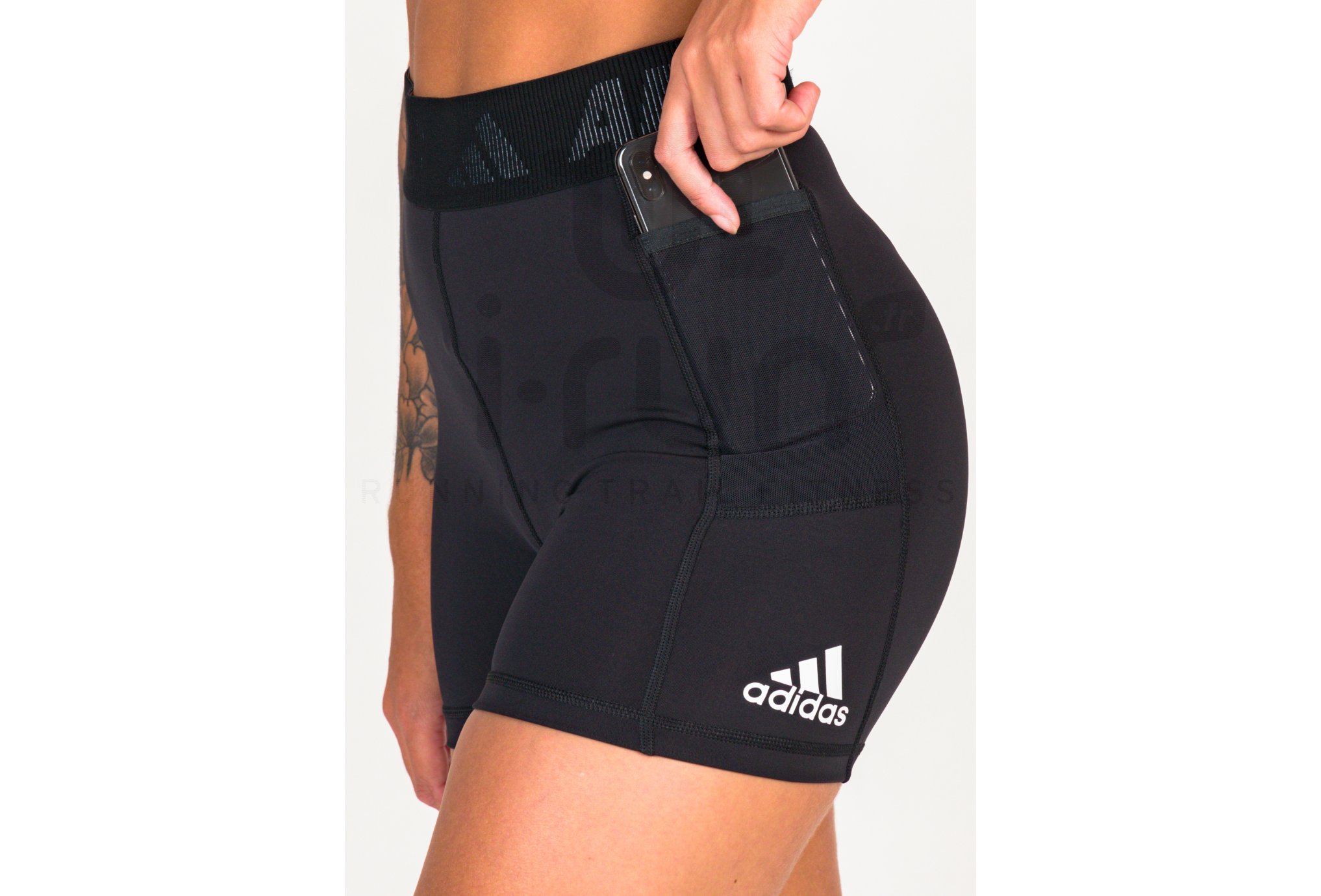 adidas pantal�n corto Techfit Badge of Sport