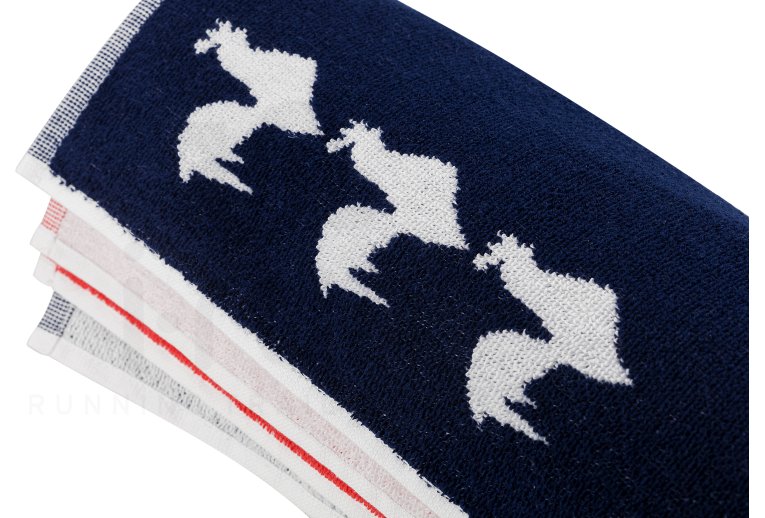 adidas Towel It seems there is no specific text provided for translation. Could you please provide the text you would like translated or confirmed as already in English?