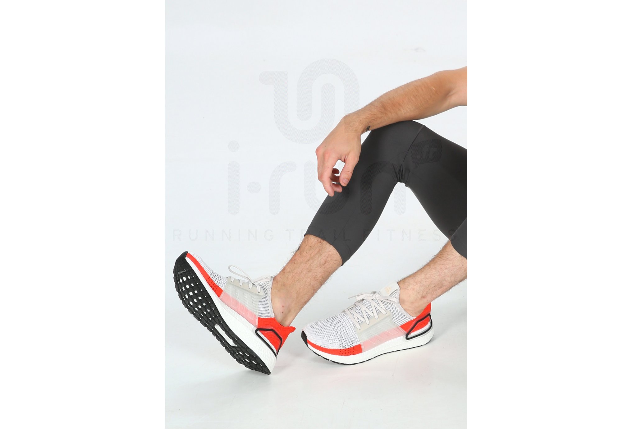 adidas UltraBOOST 19