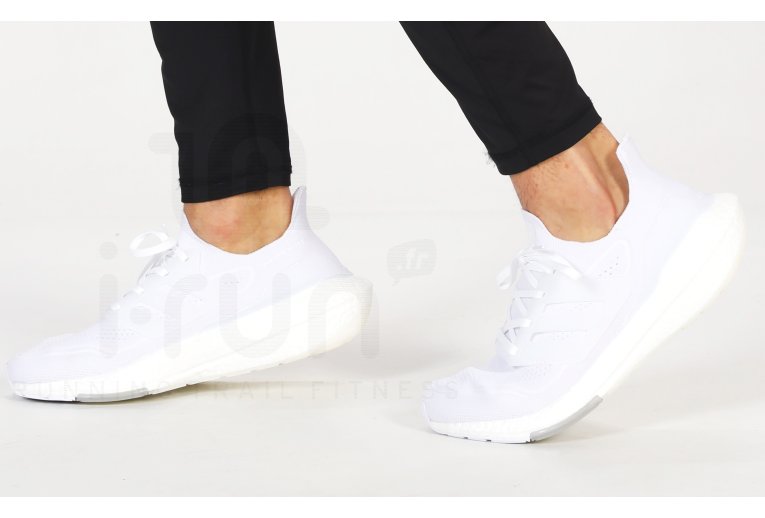 adidas UltraBOOST 21 M 