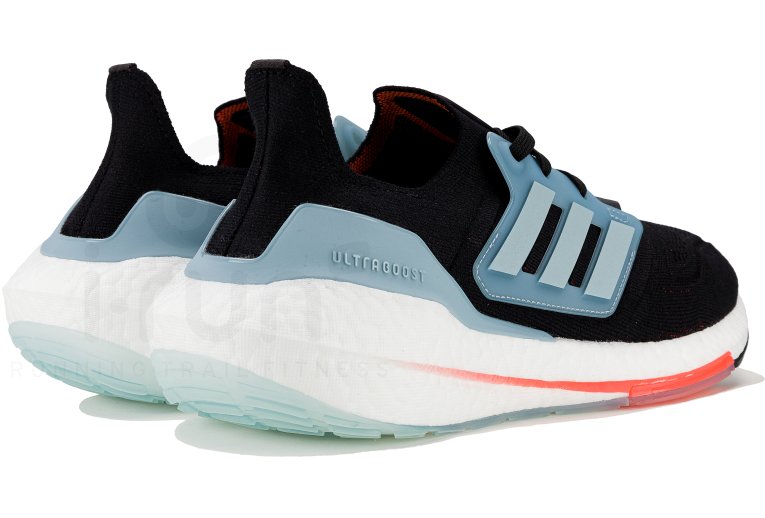 adidas UltraBOOST 22
