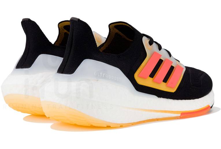 adidas UltraBOOST 22 M 
