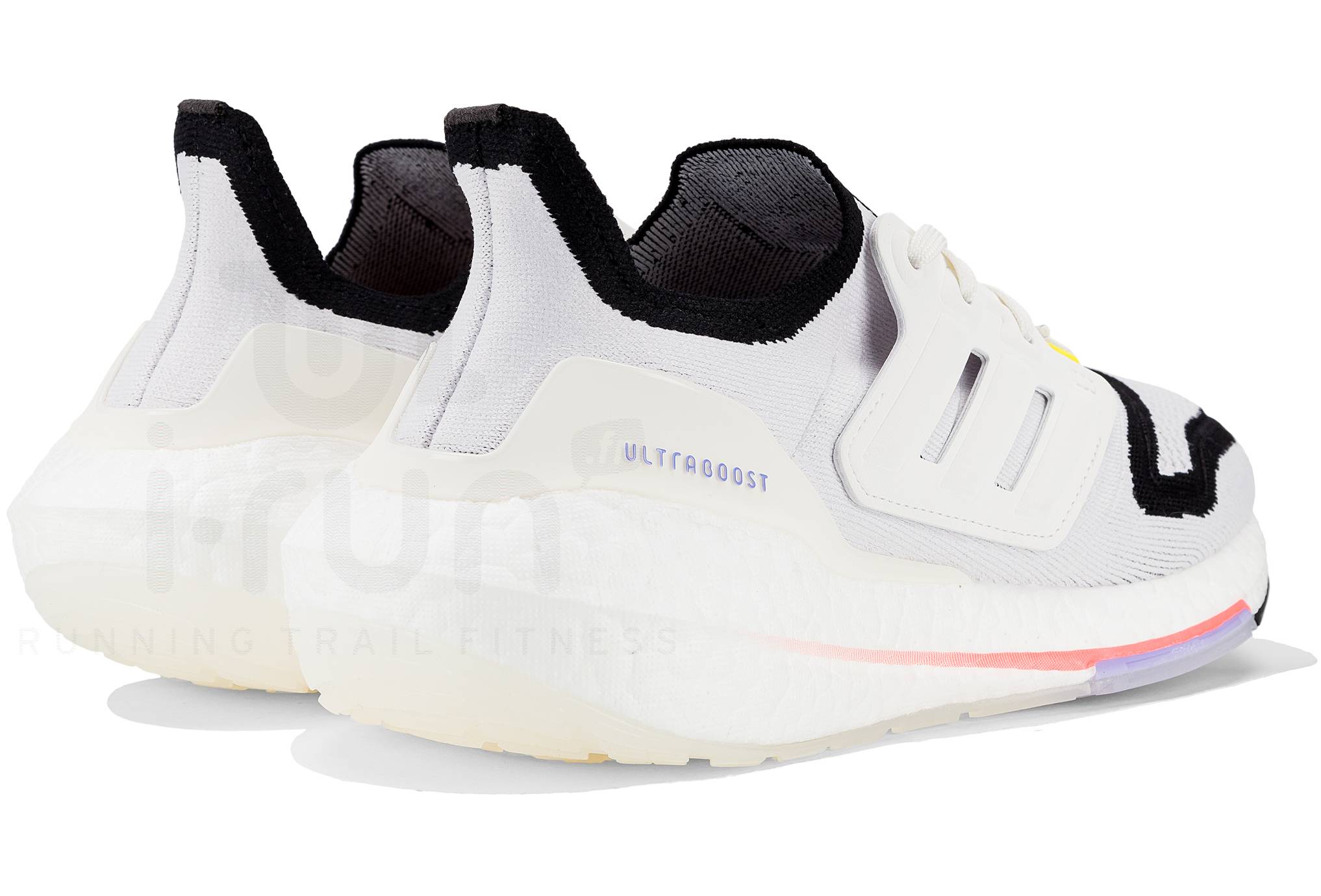 adidas UltraBOOST 22