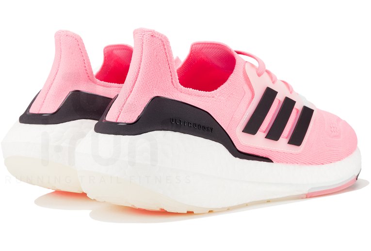 adidas UltraBOOST 22 W