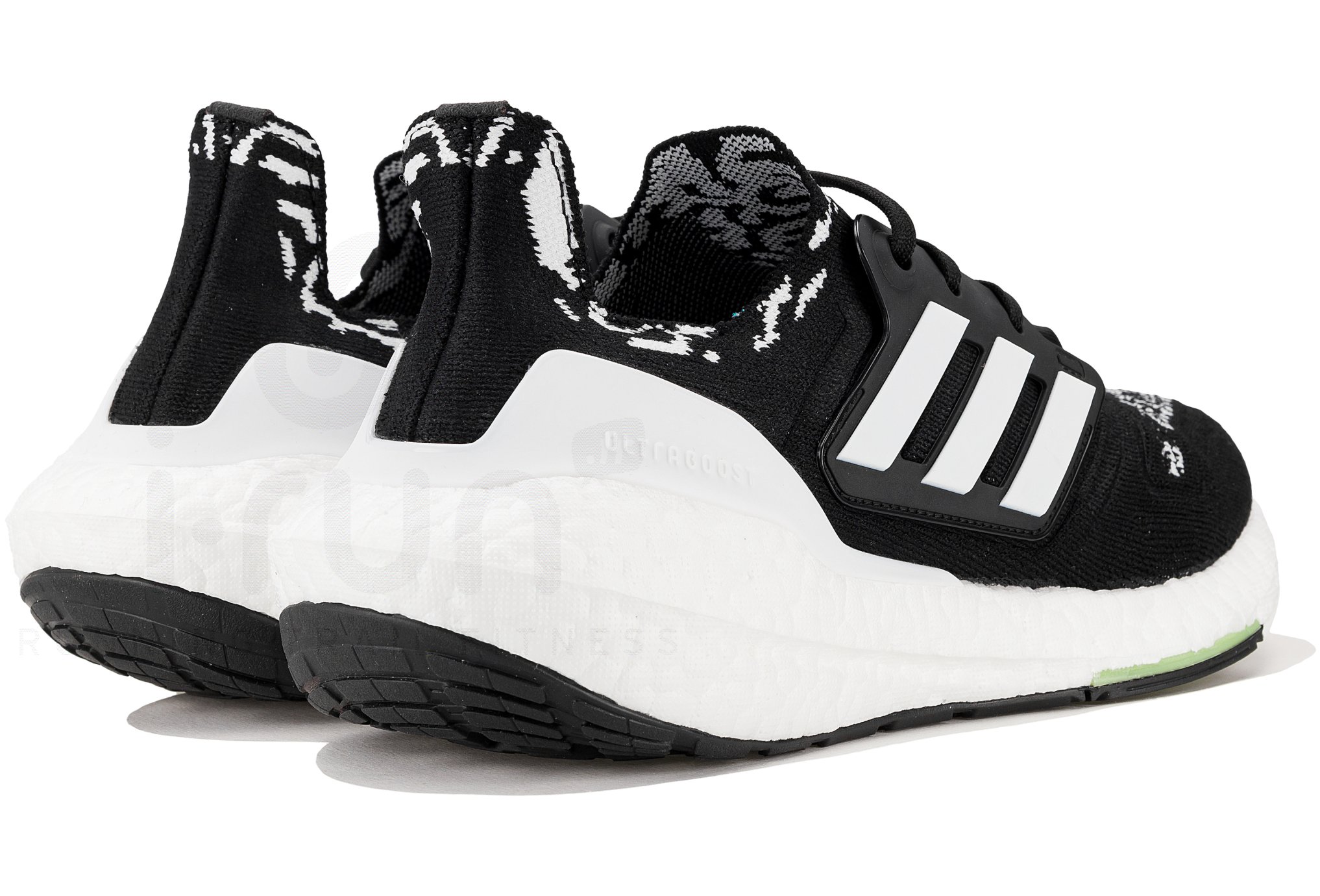 adidas UltraBOOST 22 W