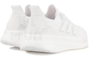 adidas UltraBOOST 5