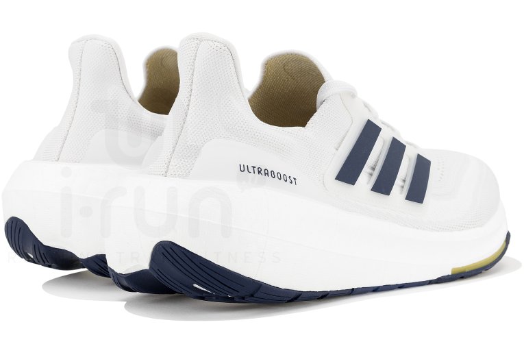 adidas UltraBOOST Light