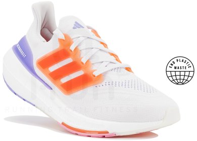 UltraBOOST Light W