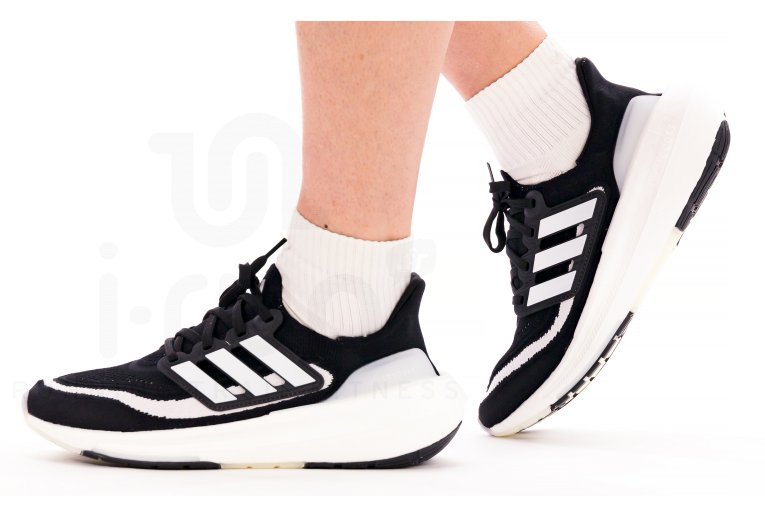adidas UltraBOOST Light W 