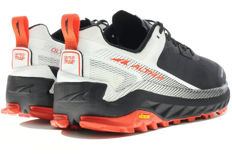 Altra Olympus 4 M 