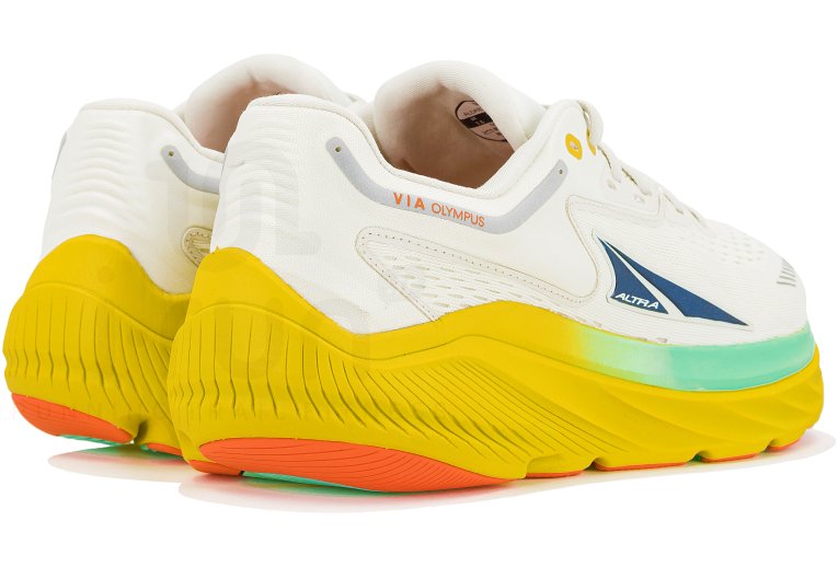 Altra Via Olympus M