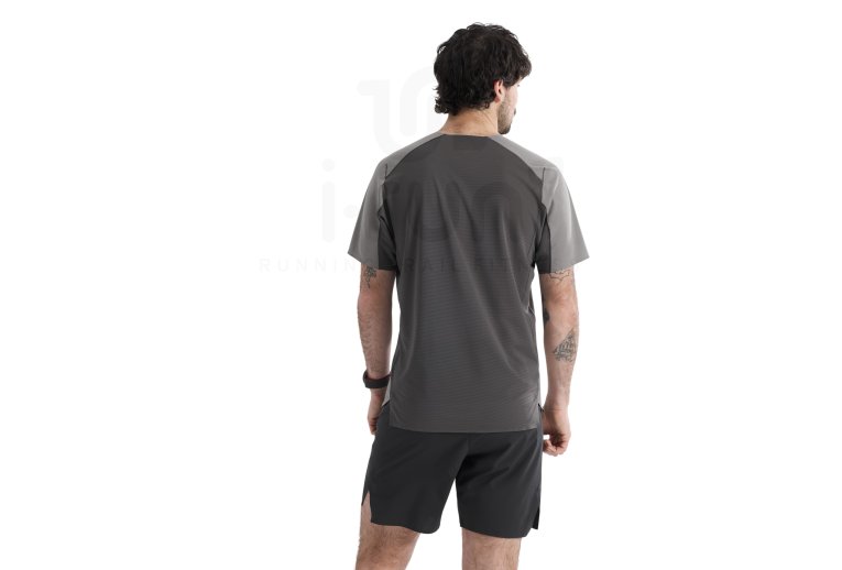 Arcteryx Norvan Downword Logo