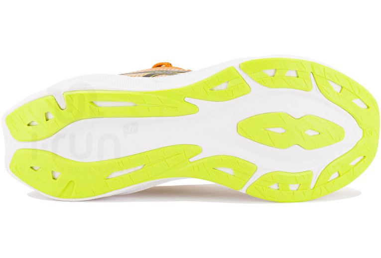 Asics Novablast 3 L.E M