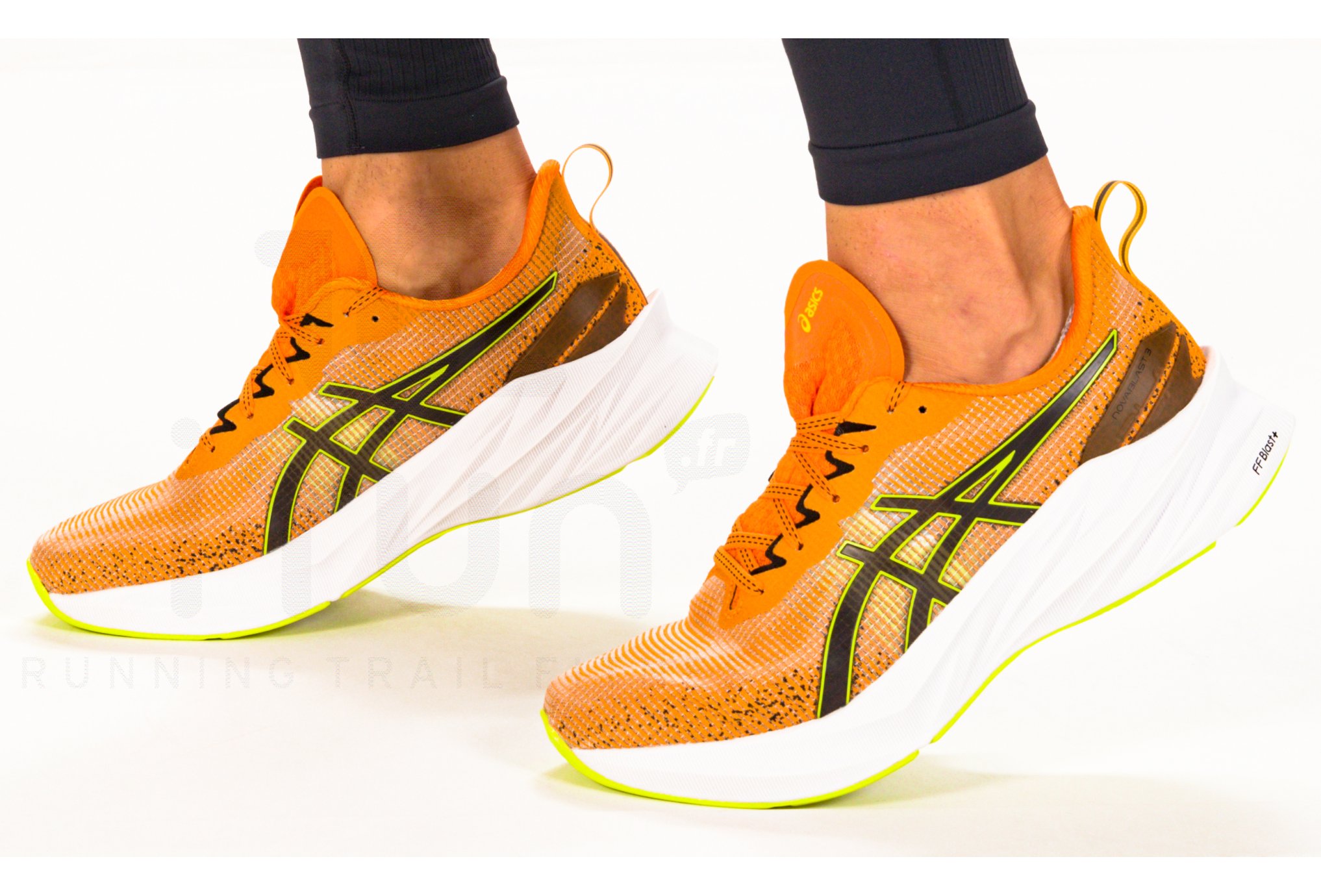 Asics Novablast 3 L.E M