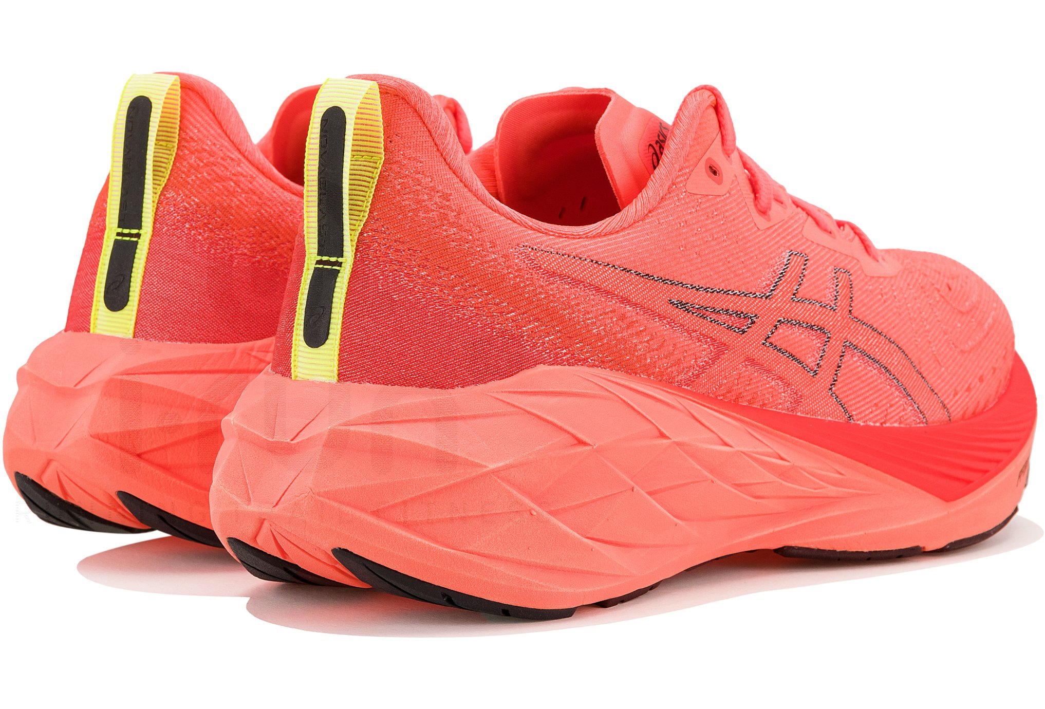 Asics Novablast 4 M