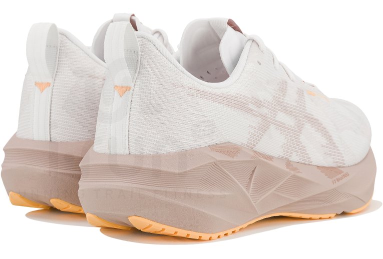 Asics Novablast 5