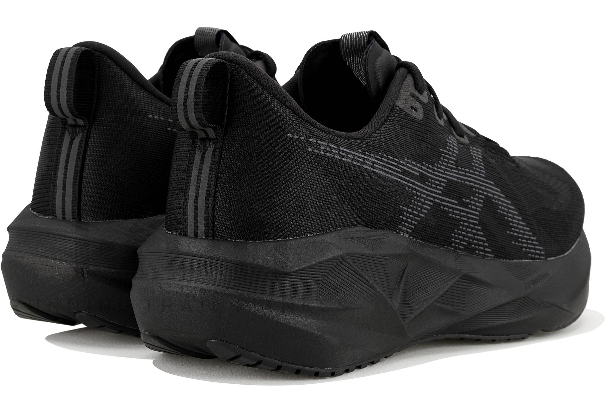 Asics Novablast 5