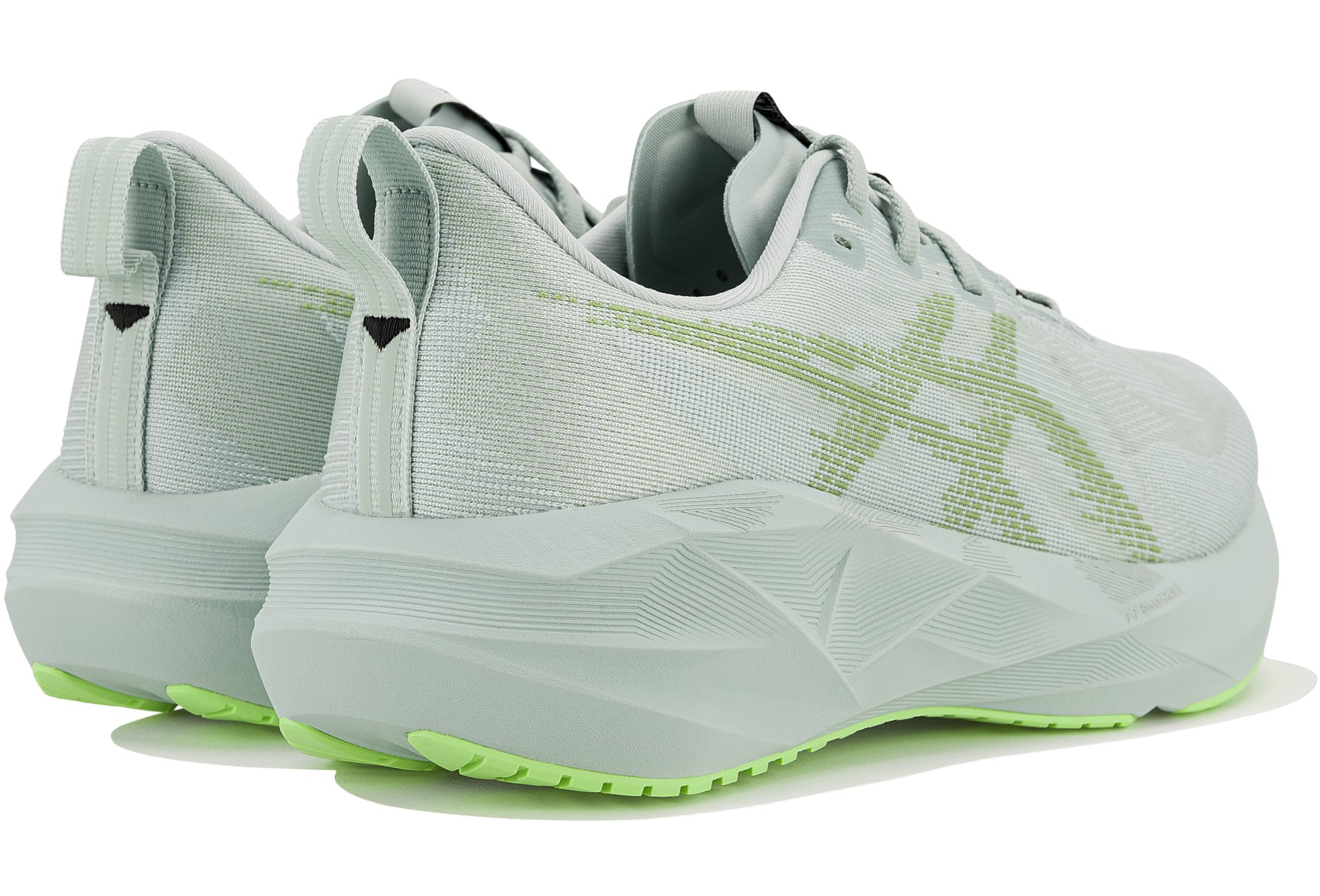 Asics Novablast 5