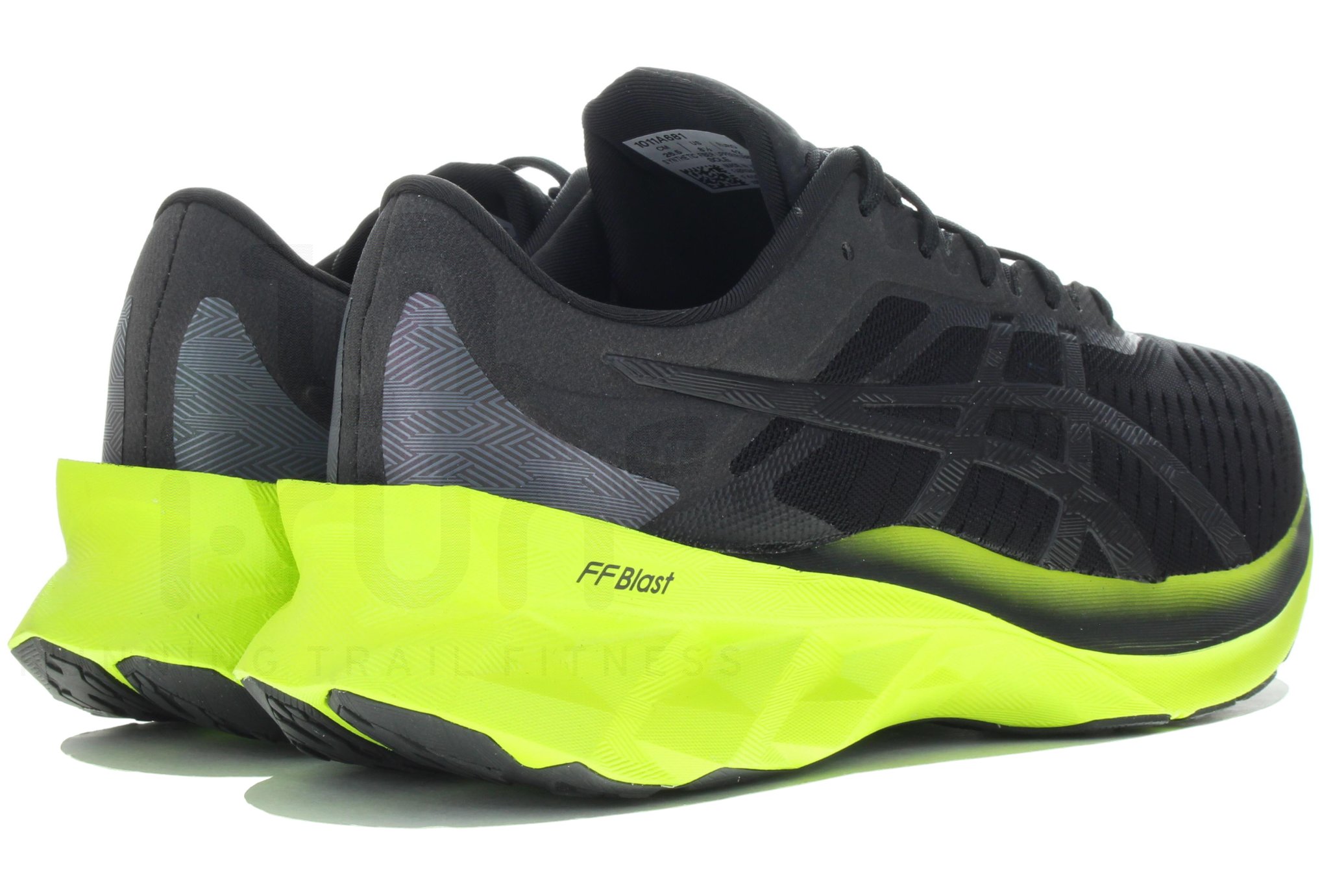 Asics Novablast M 