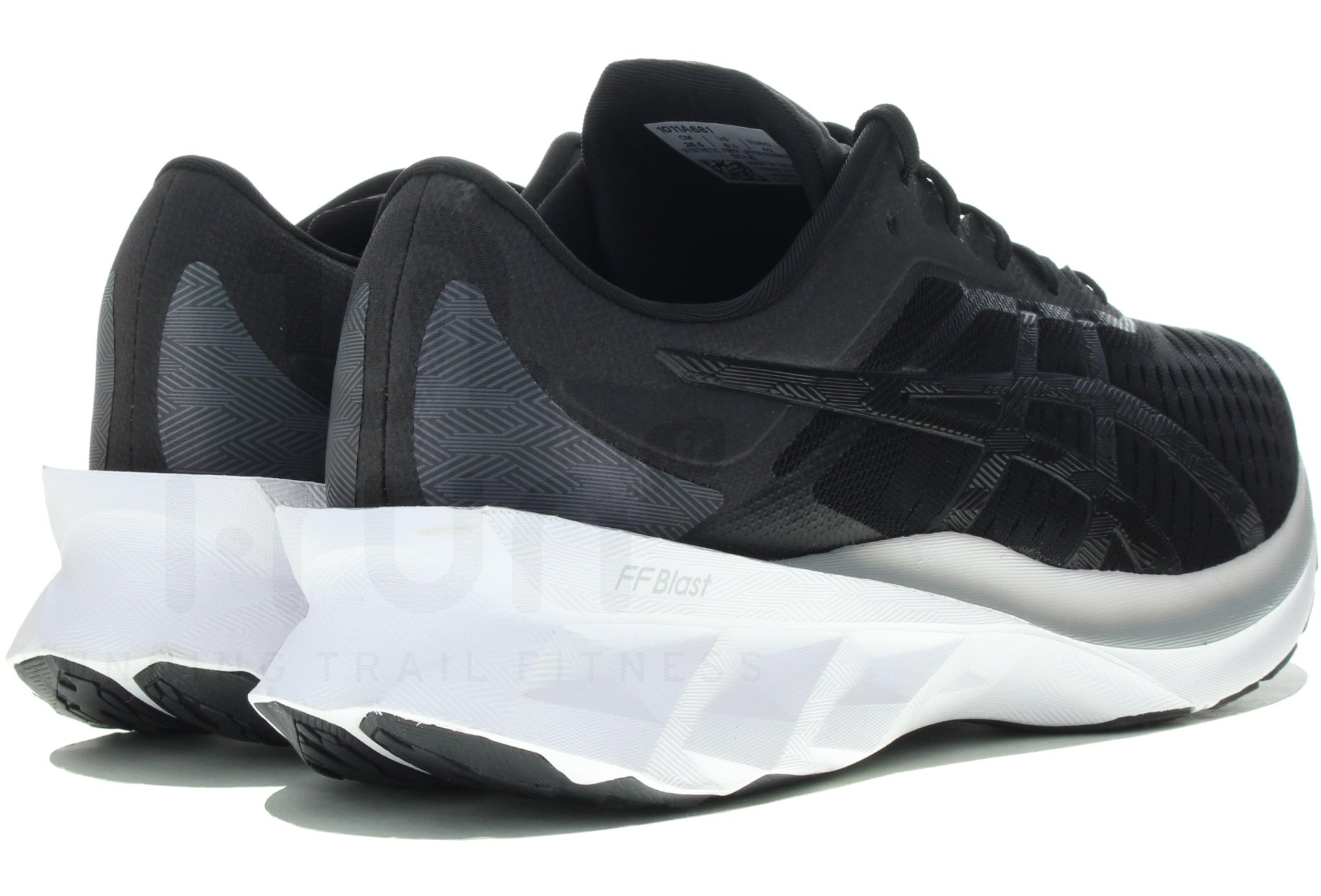 Asics Novablast Herren
