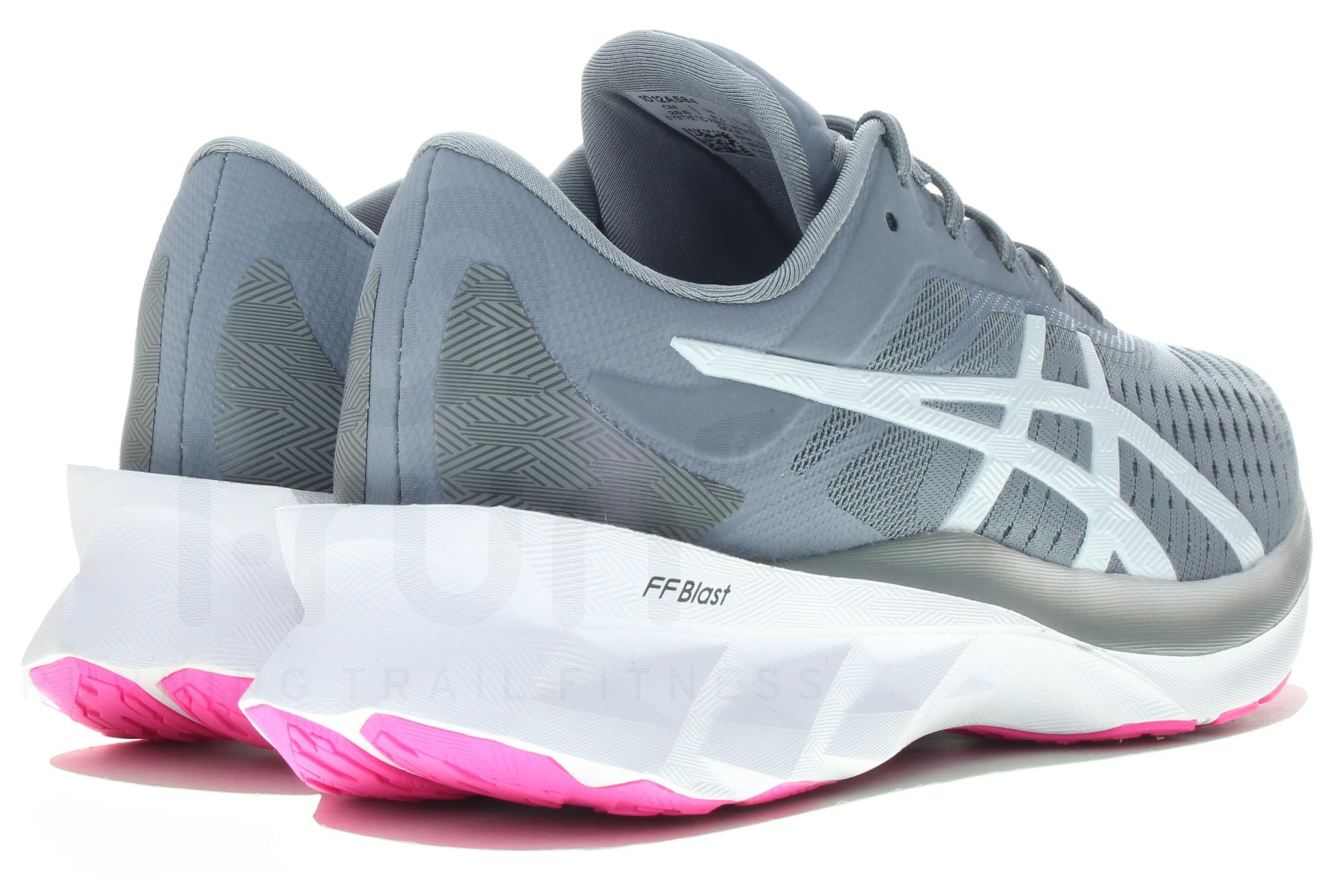 Asics Novablast