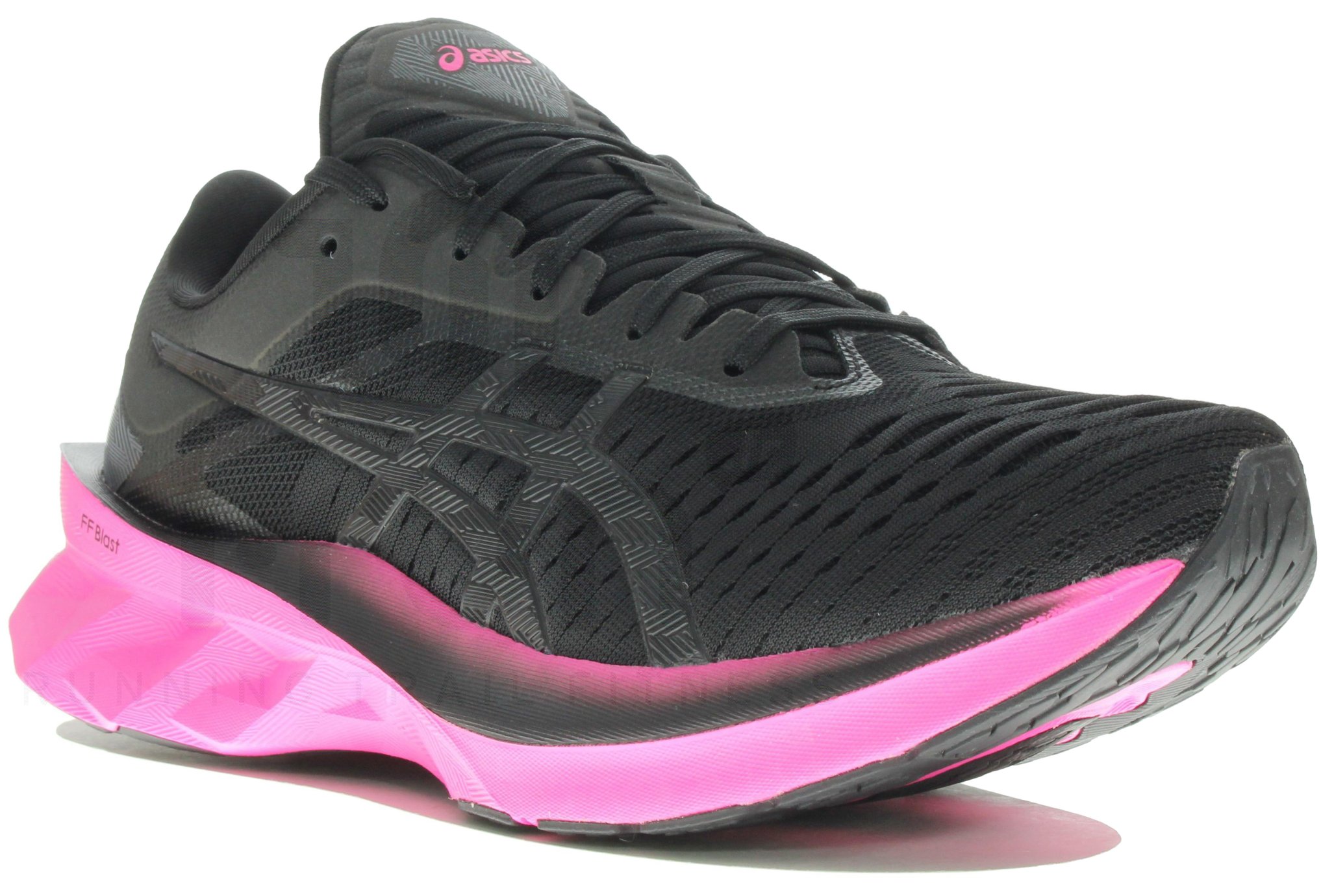 Asics Novablast