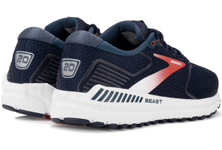 Brooks Beast '20
