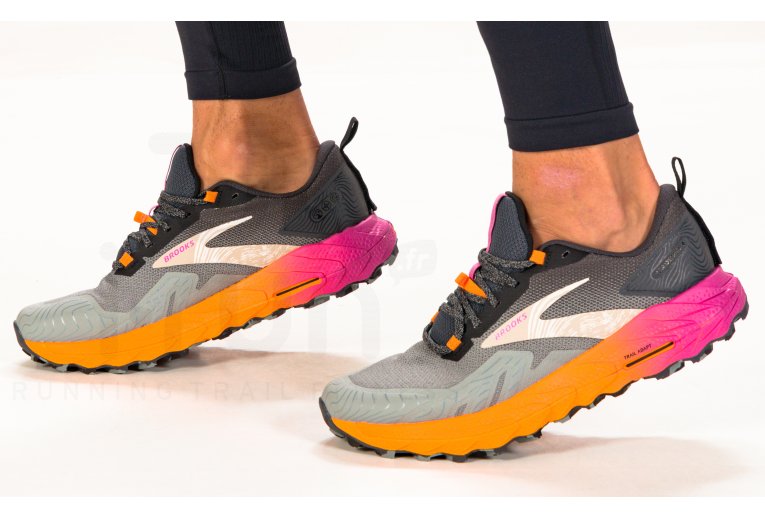 Brooks Cascadia 17 M