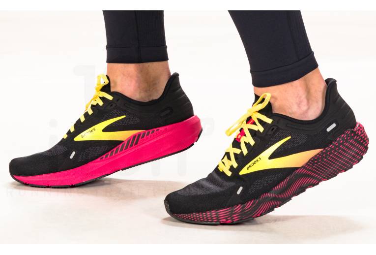 Brooks Launch 9 GTS M 