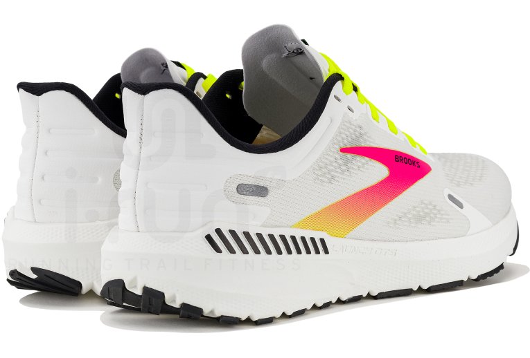 Brooks Launch 9 GTS W 