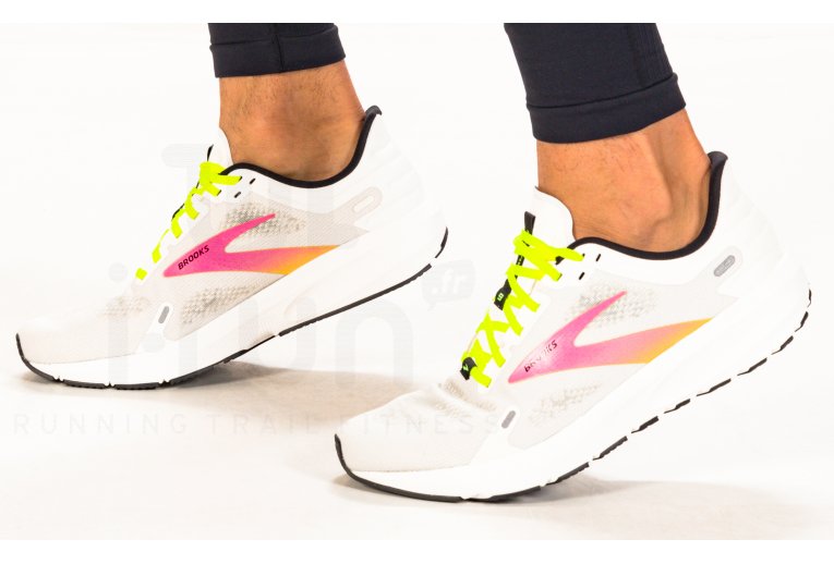 Brooks Launch 9 M