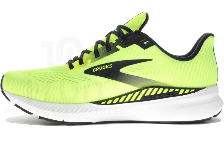 Brooks Launch GTS 8