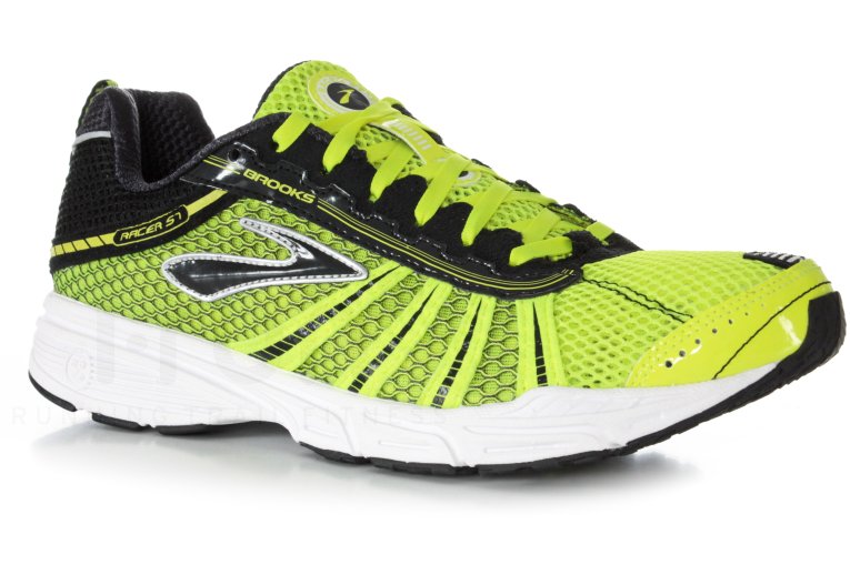 Brooks Racer ST 5