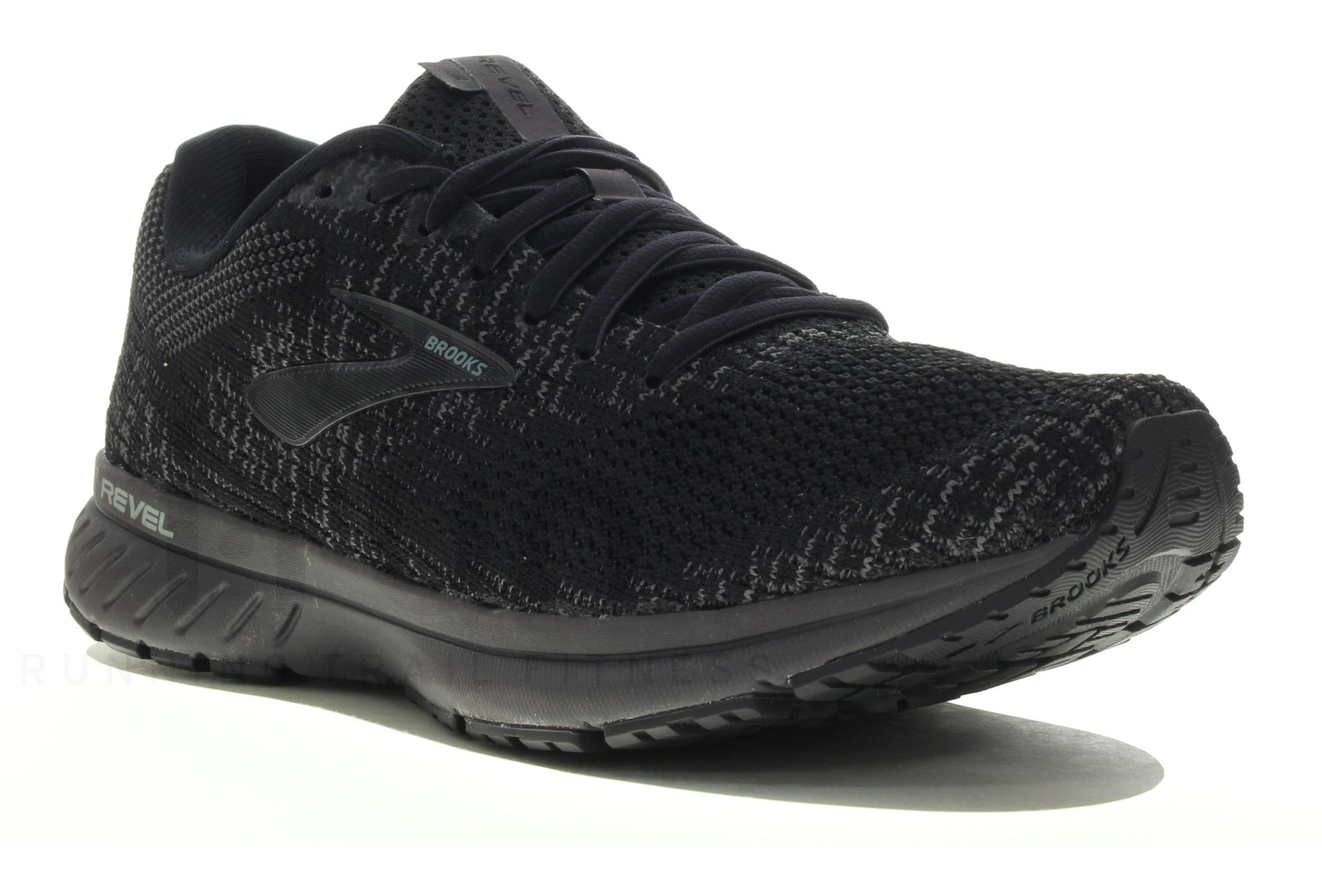 Brooks Revel 3