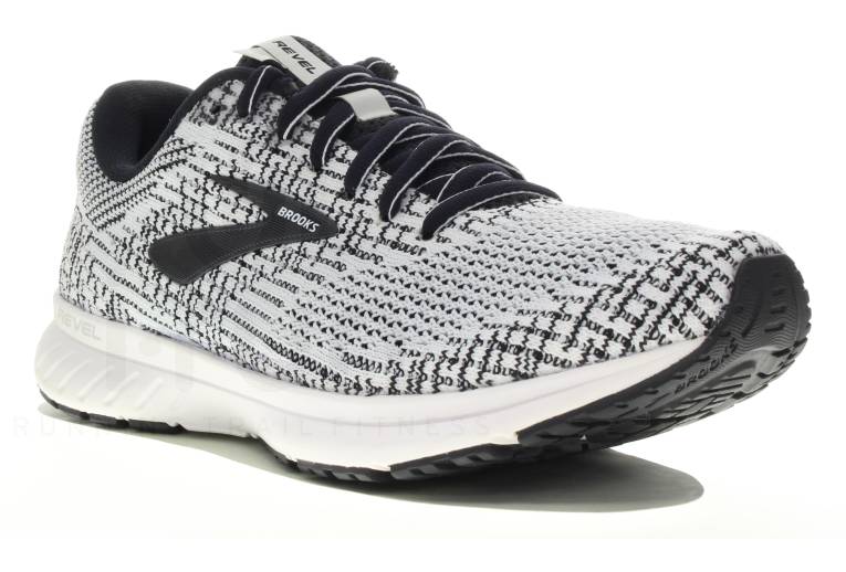 Brooks Revel 3 W 