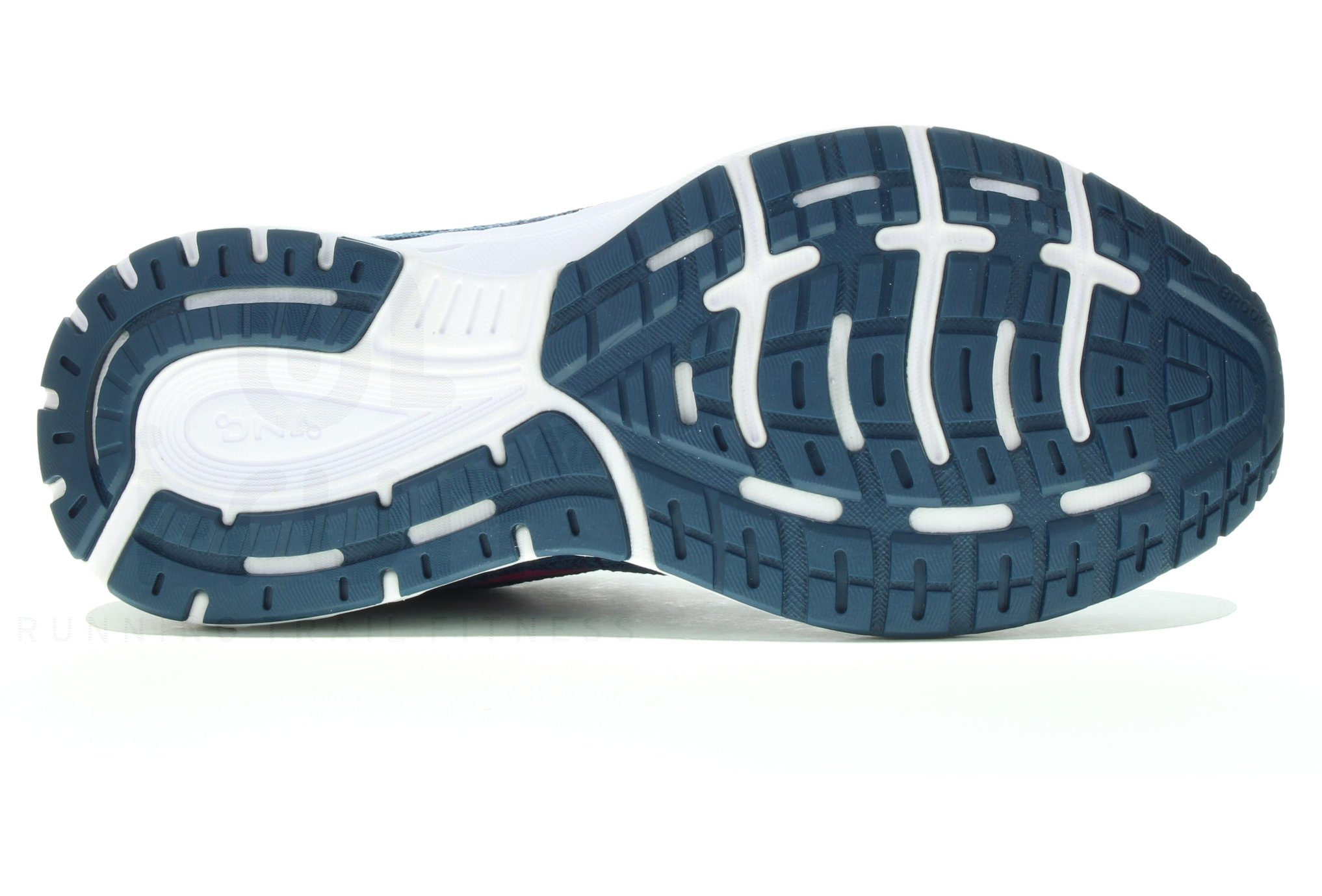 Brooks Revel 3