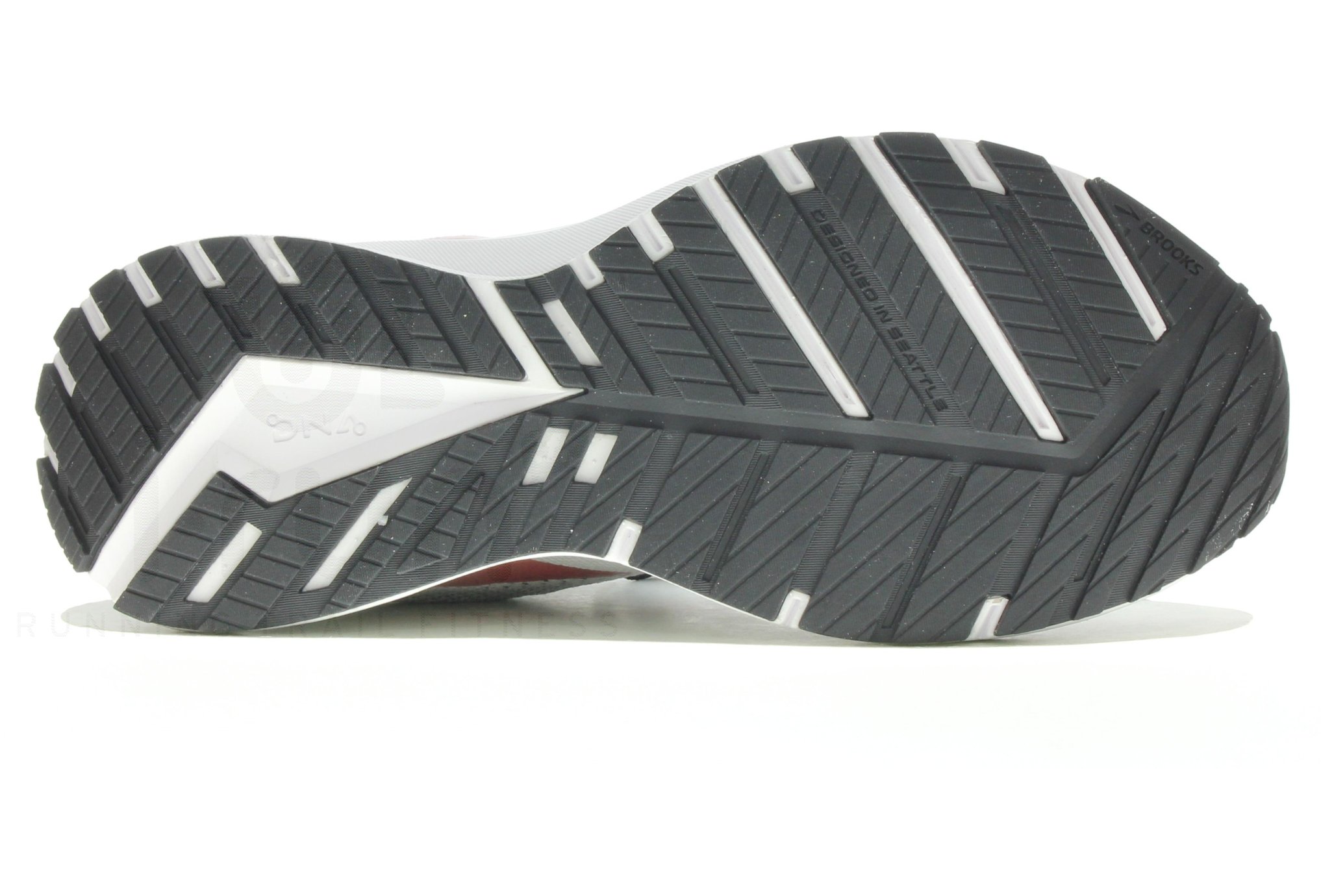 Brooks Revel 4