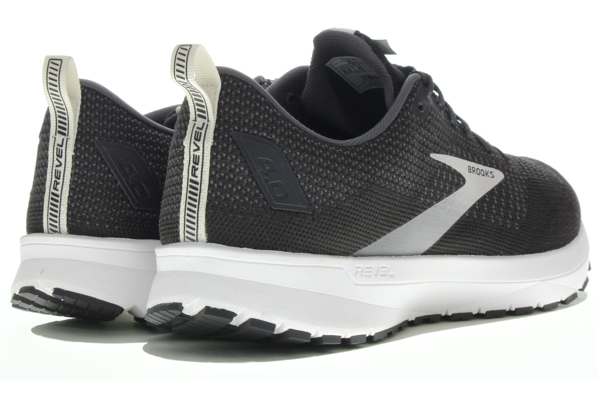 Brooks Revel 4