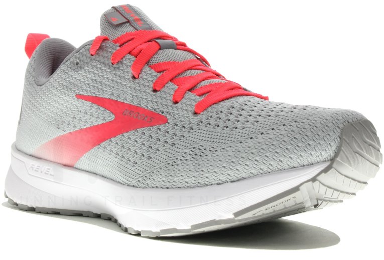Brooks Revel 4