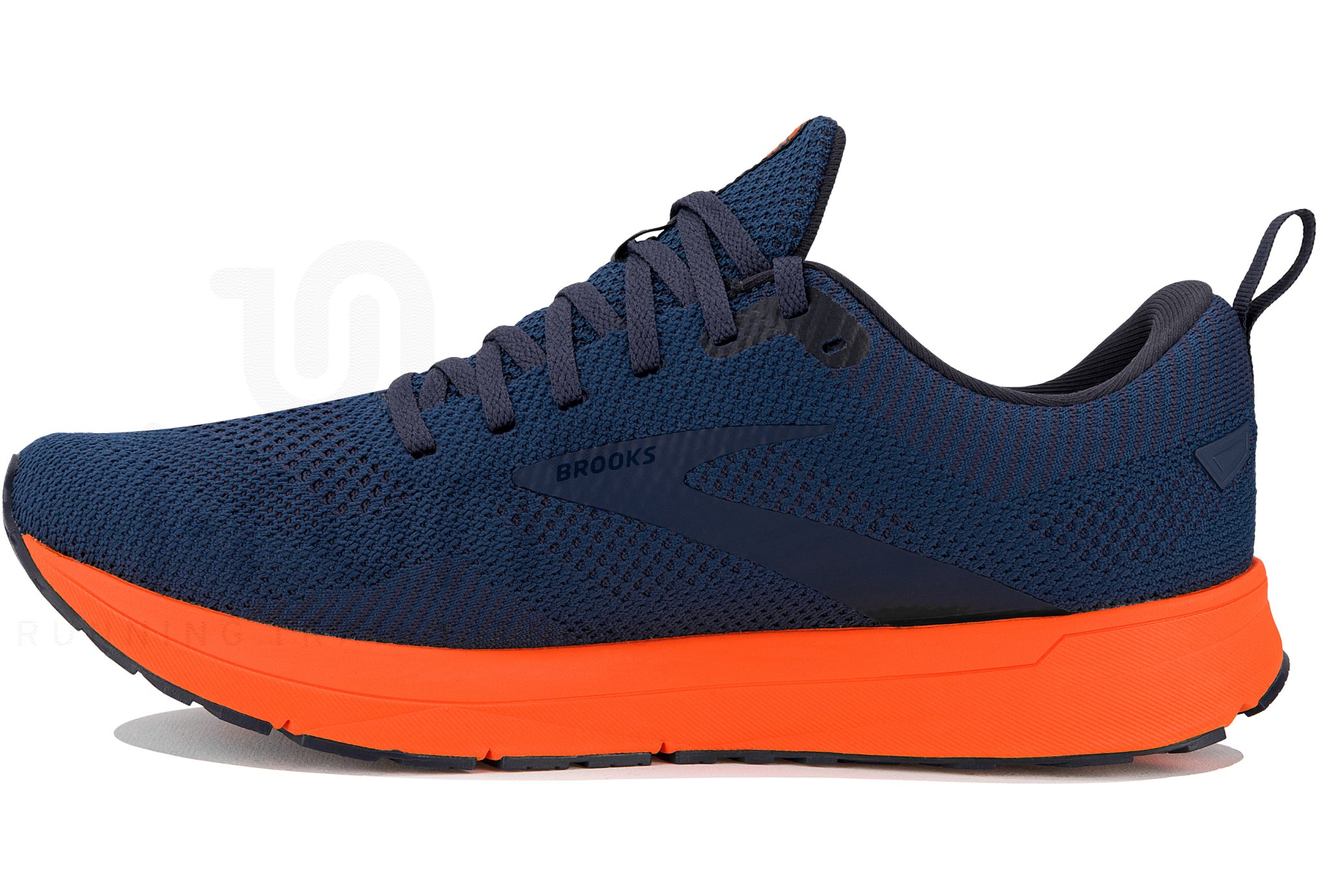 Brooks Revel 5