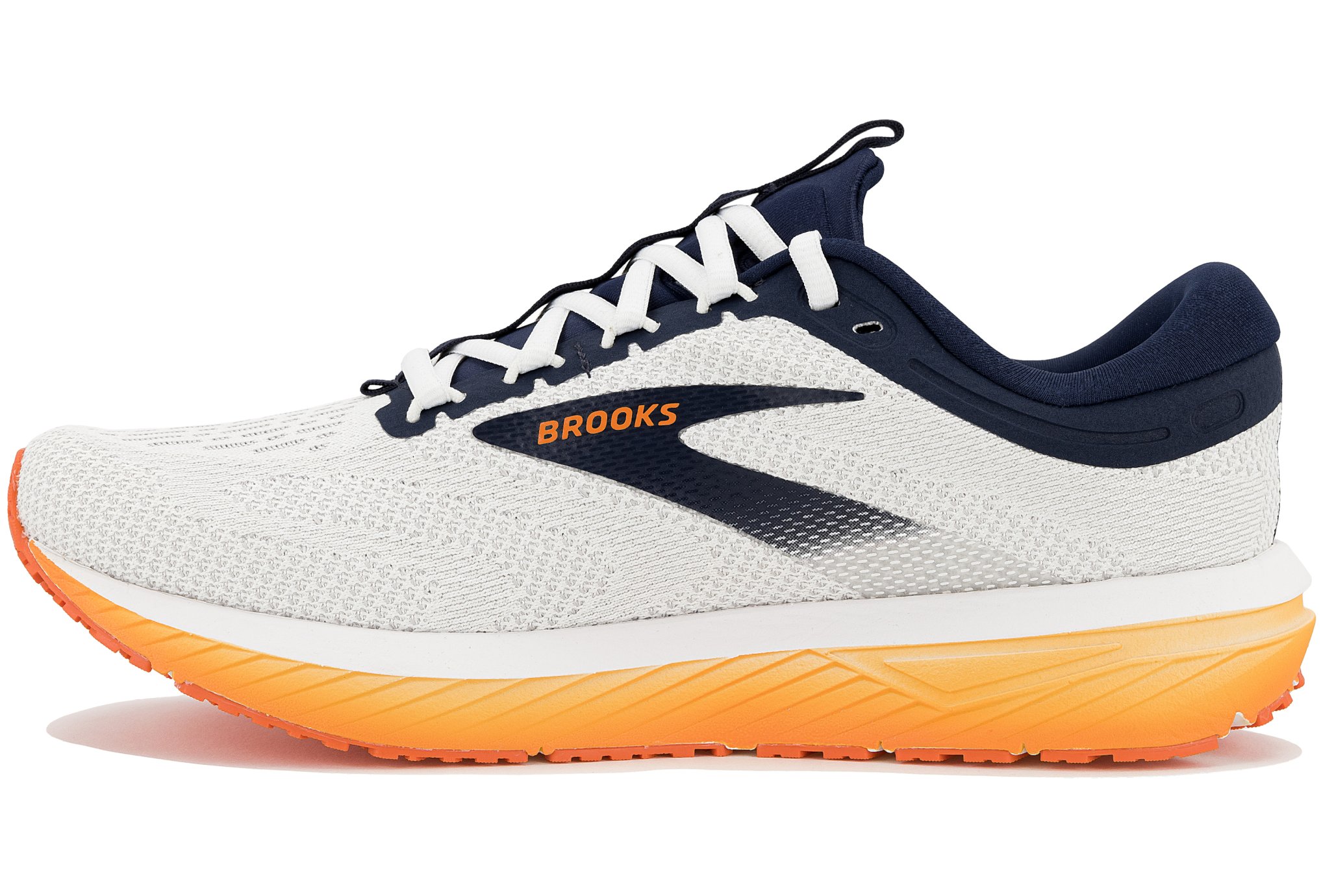 Brooks Revel 7