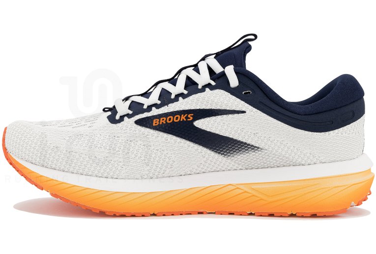 Brooks Revel 7