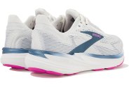 Brooks Revel 8