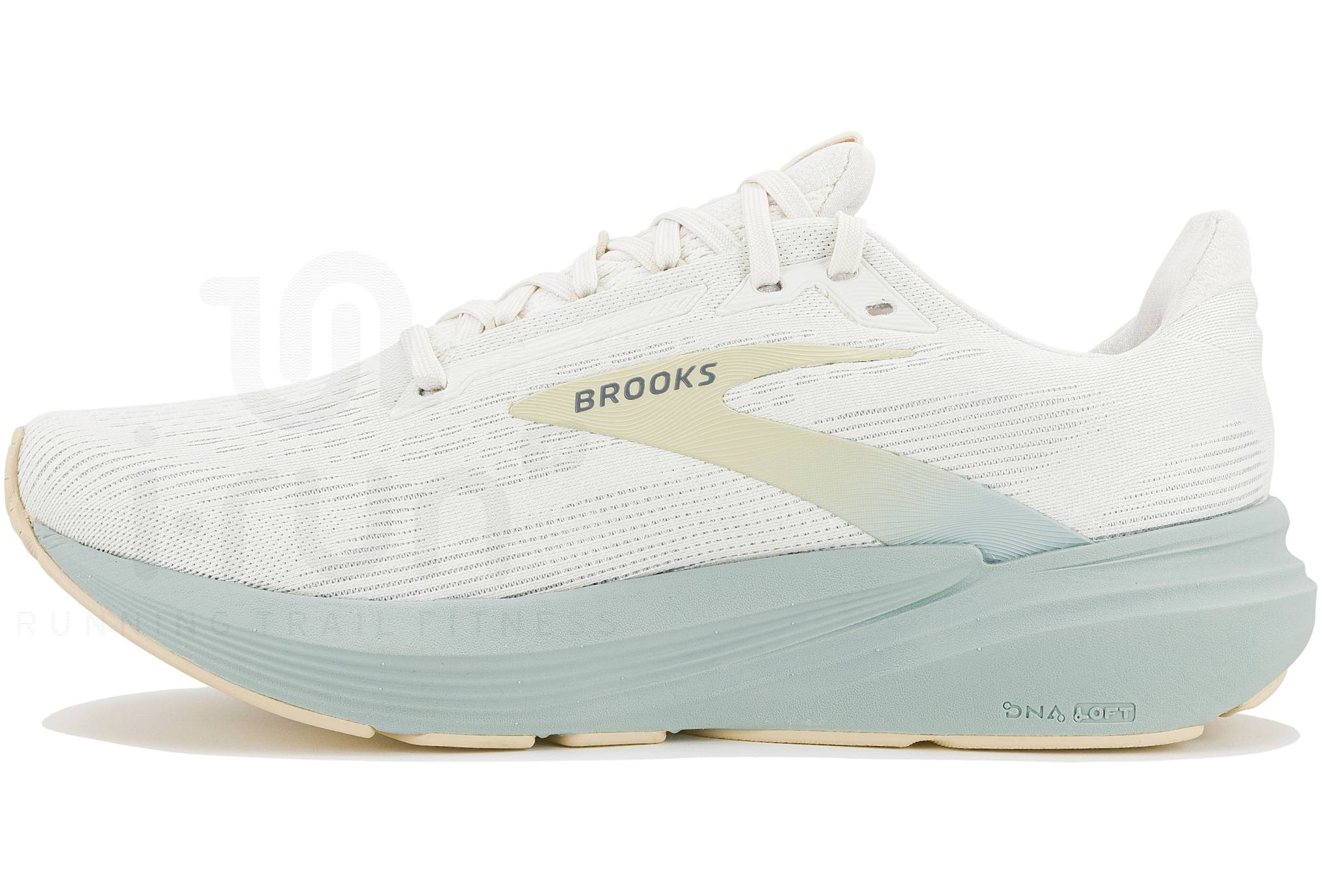 Brooks Revel 8
