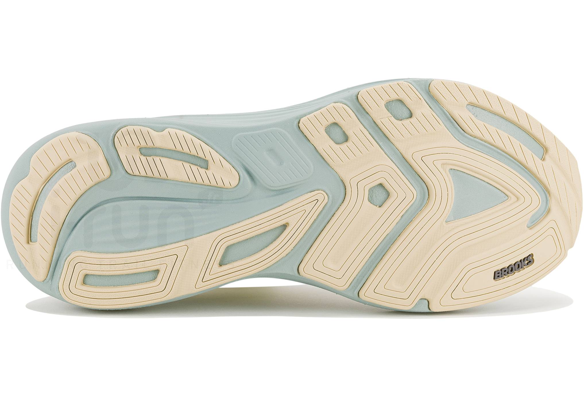 Brooks Revel 8
