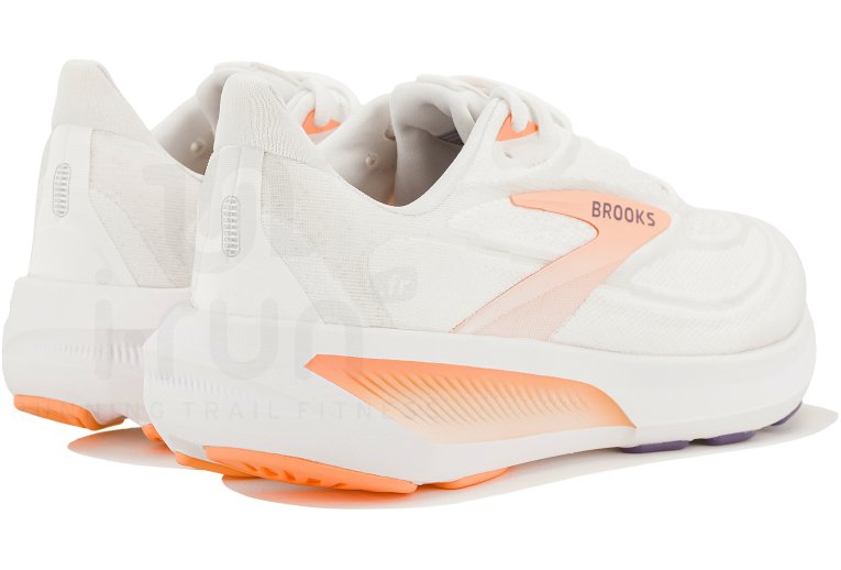 Brooks Revel 9 