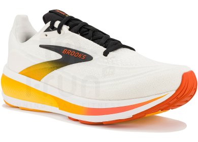 Brooks Revel 9
